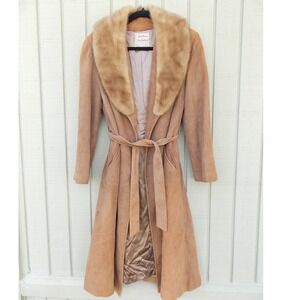 Leathers by New England Trench Coat Fur Collar Vintage Womens 19 Pit Camel Brown